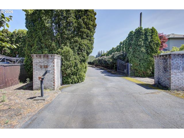 2117 LEWIS RIVER Rd, Woodland, WA 98674