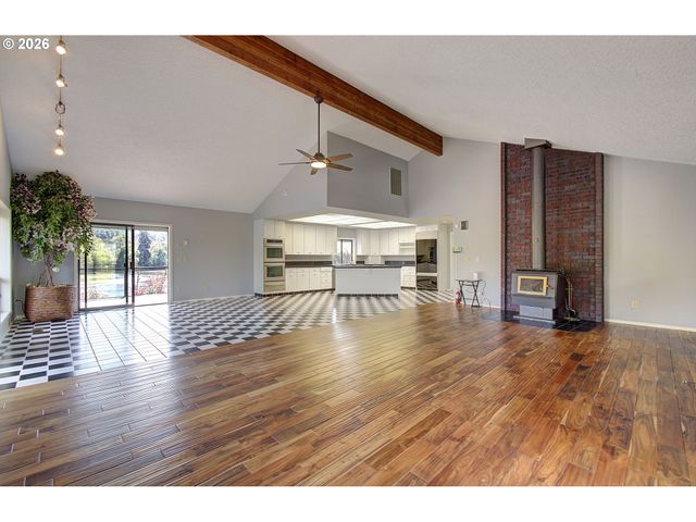 2117 LEWIS RIVER Rd, Woodland, WA 98674