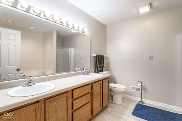 3360 Fox Orchard Circle, Indianapolis, IN 46214