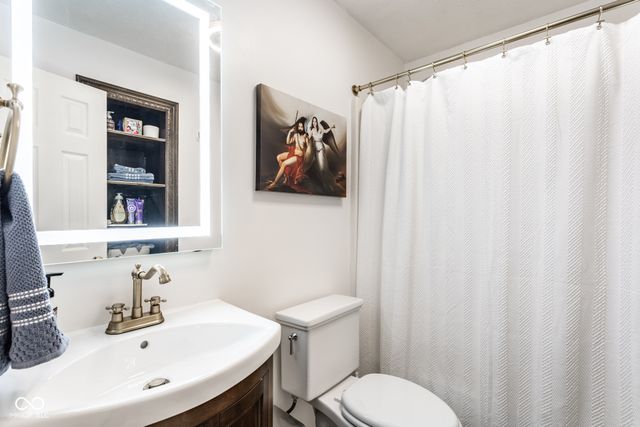 3360 Fox Orchard Circle, Indianapolis, IN 46214