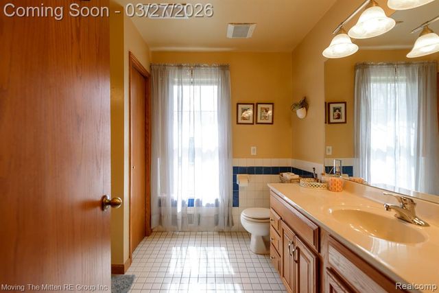 40065 S Interstate 94 Service Drive, Belleville, MI 48111