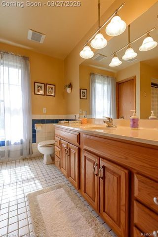 40065 S Interstate 94 Service Drive, Belleville, MI 48111