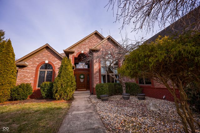 1929 Willow Bend Court, Avon, IN 46123