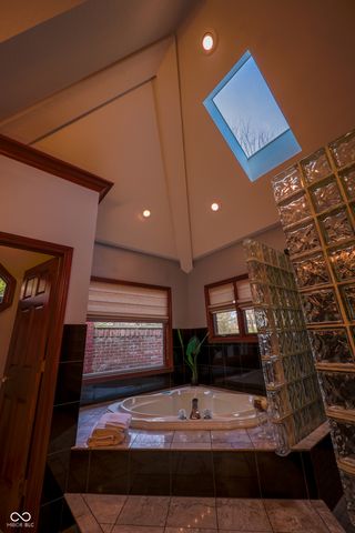 1929 Willow Bend Court, Avon, IN 46123