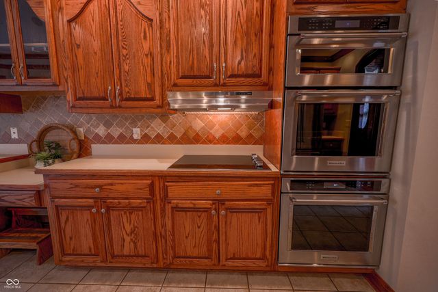 1929 Willow Bend Court, Avon, IN 46123