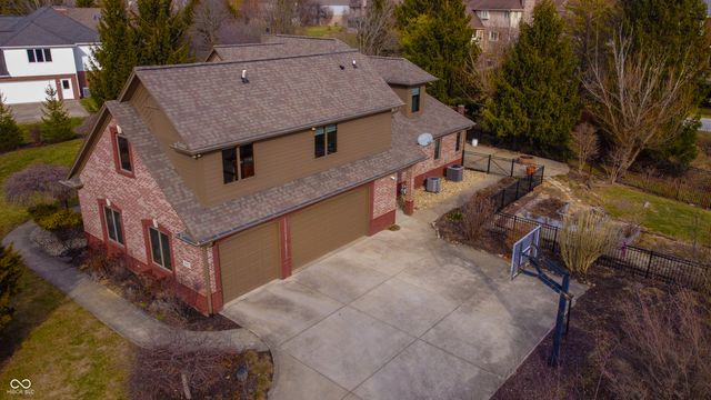 1929 Willow Bend Court, Avon, IN 46123