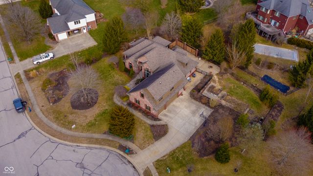 1929 Willow Bend Court, Avon, IN 46123