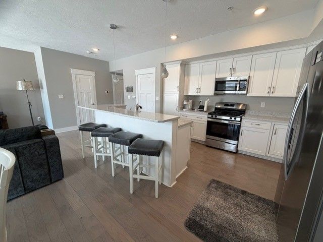 211 Settlers Ct, Peters Twp, PA 15367