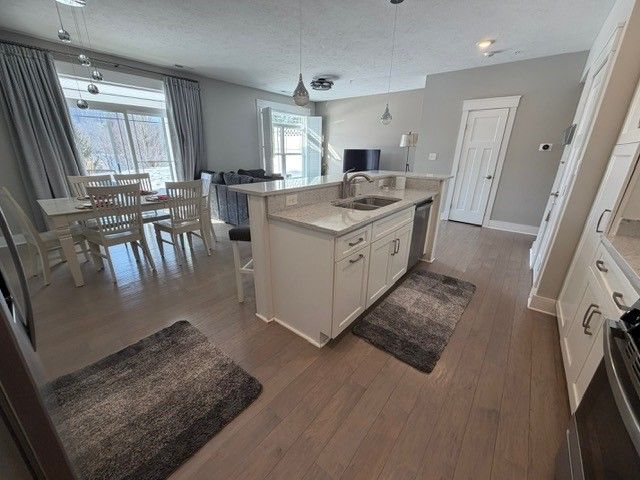 211 Settlers Ct, Peters Twp, PA 15367