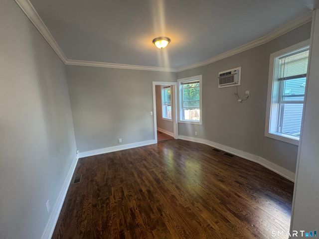 28 Jackson Street, Ansonia, CT 06401