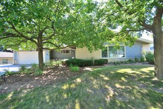12555 W Wilbur DRIVE, New Berlin, WI 53151