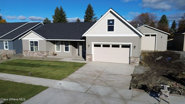 4477 E Davin Dr, Post Falls, ID 83854