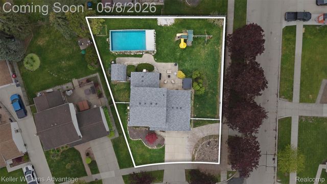 41295 Beechwood Street, Clinton Charter Township, MI 48038