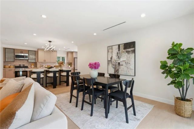 23800 Tiara, Woodland Hills, CA 91367