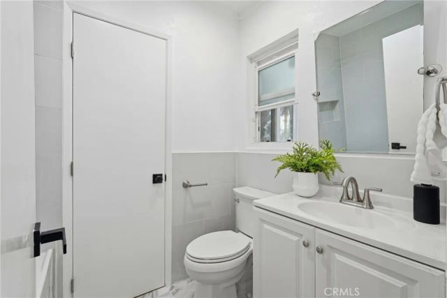 23800 Tiara, Woodland Hills, CA 91367