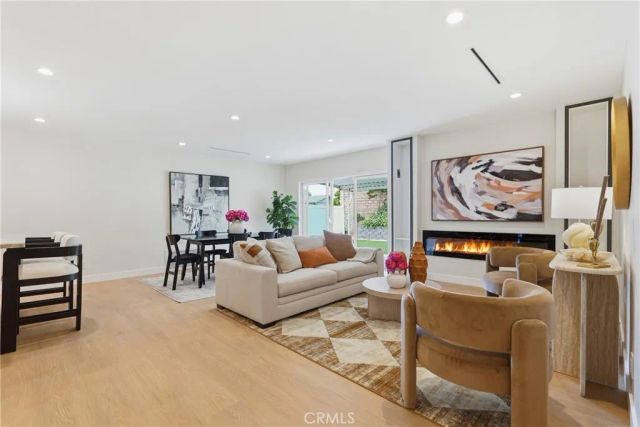 23800 Tiara, Woodland Hills, CA 91367