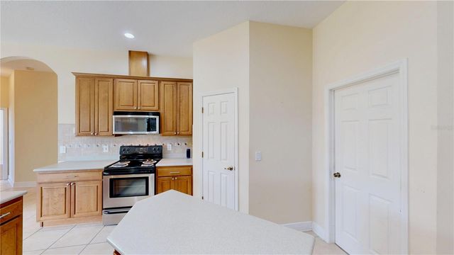 586 HUNTINGTON PINES DRIVE, Ocoee, FL 34761