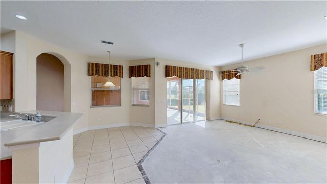 586 HUNTINGTON PINES DRIVE, Ocoee, FL 34761