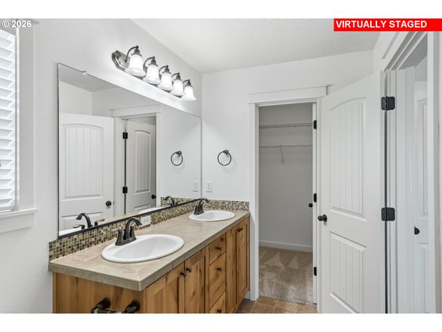 853 Nw CROUCHEN St, Salem, OR 97304