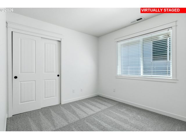 853 Nw CROUCHEN St, Salem, OR 97304