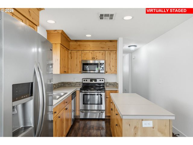 853 Nw CROUCHEN St, Salem, OR 97304