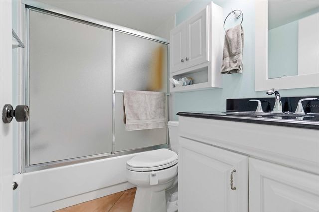 3281 BENEVA ROAD 104, Sarasota, FL 34232