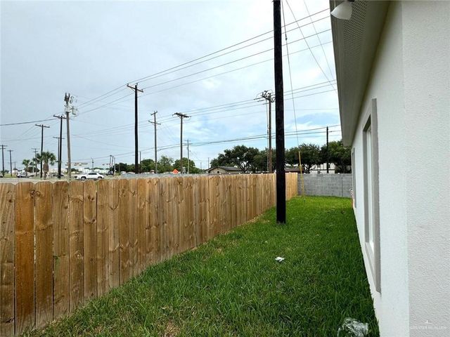 7711 N 58th Lane 4, Mission, TX 78573