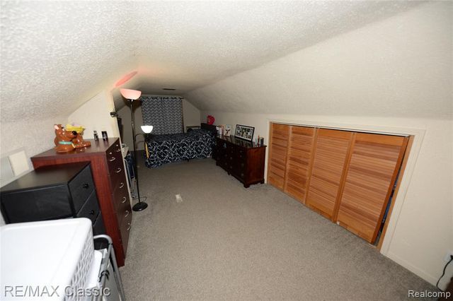 872 E Rowland Avenue, Madison Heights, MI 48071