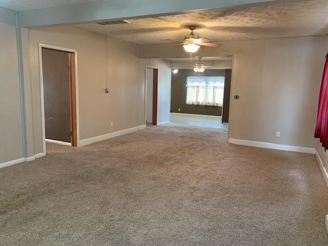 727 Elm St, Minneapolis, KS 67467