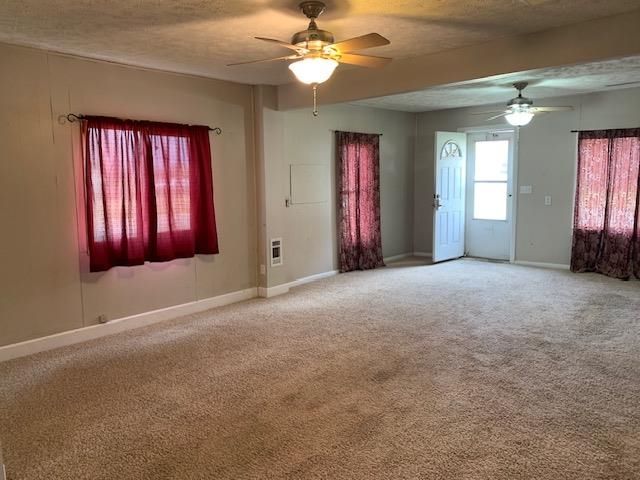 727 Elm St, Minneapolis, KS 67467