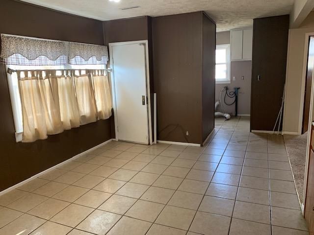 727 Elm St, Minneapolis, KS 67467