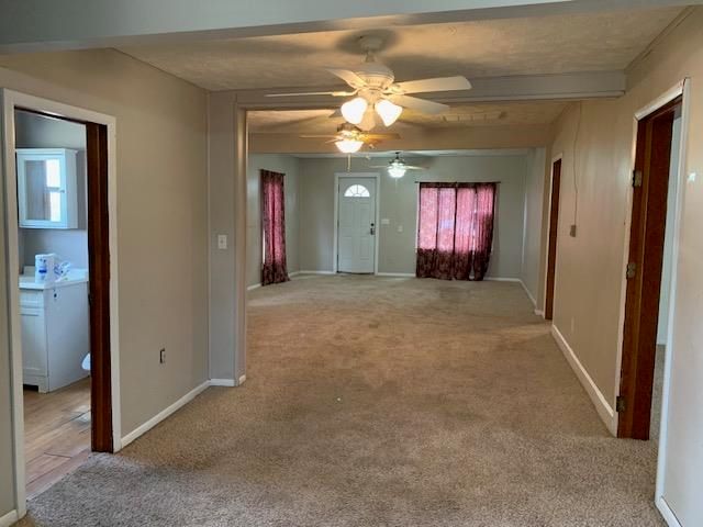 727 Elm St, Minneapolis, KS 67467