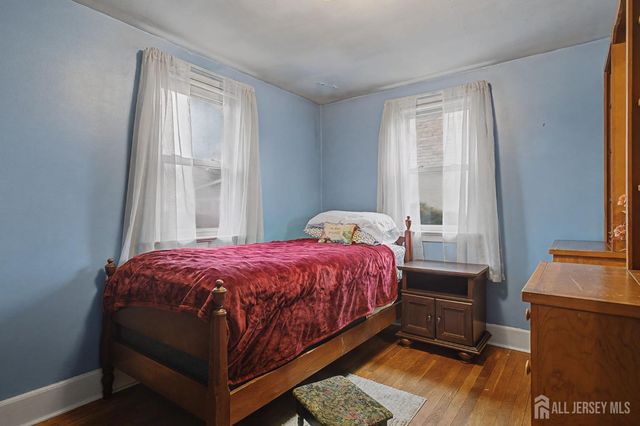 381 Stelle Avenue, North Brunswick, NJ 08902