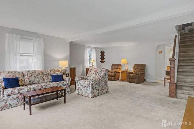 381 Stelle Avenue, North Brunswick, NJ 08902