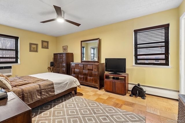 100 Diplomat Drive 8C, Mount Kisco, NY 10549