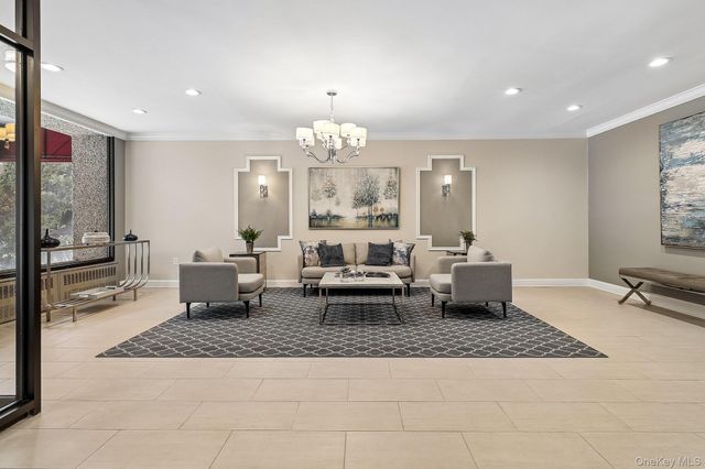 100 Diplomat Drive 8C, Mount Kisco, NY 10549