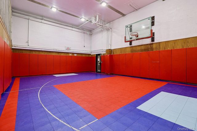 100 Diplomat Drive 8C, Mount Kisco, NY 10549