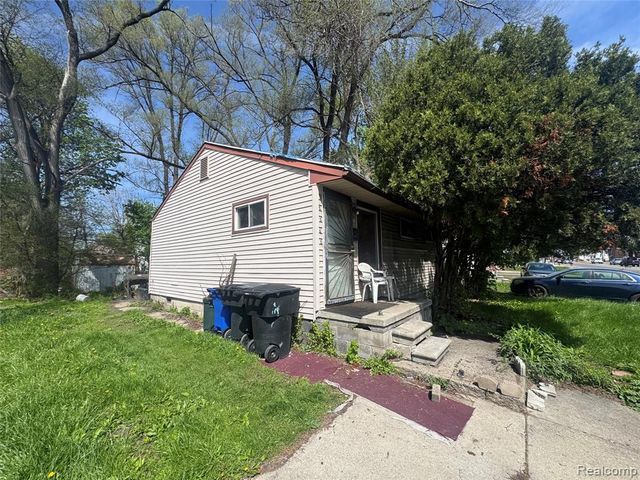 13595 Wyoming Avenue, Detroit, MI 48238