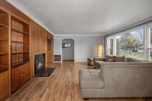 14913 E Valleyway Ave, Spokane Valley, WA 99216