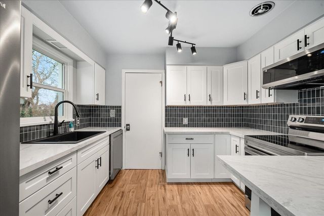 14913 E Valleyway Ave, Spokane Valley, WA 99216