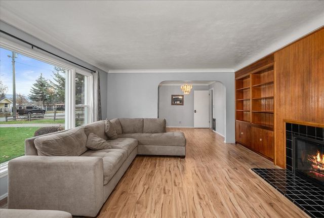 14913 E Valleyway Ave, Spokane Valley, WA 99216