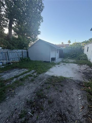1111 NW 26th Street, Miami, FL 33127