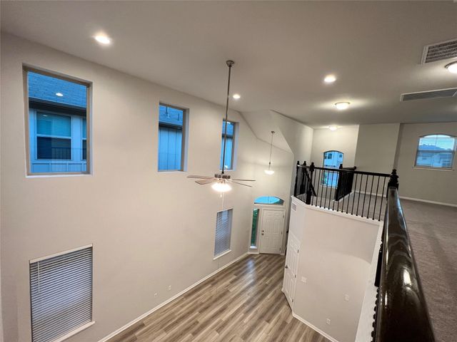 136 Macarthur DR, Leander, TX 78641