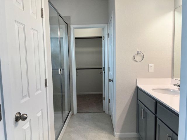 136 Macarthur DR, Leander, TX 78641