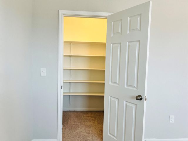 136 Macarthur DR, Leander, TX 78641