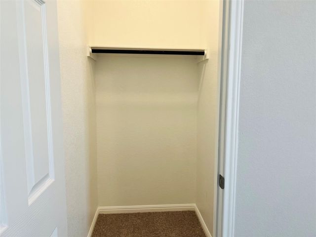 136 Macarthur DR, Leander, TX 78641