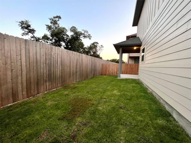 136 Macarthur DR, Leander, TX 78641