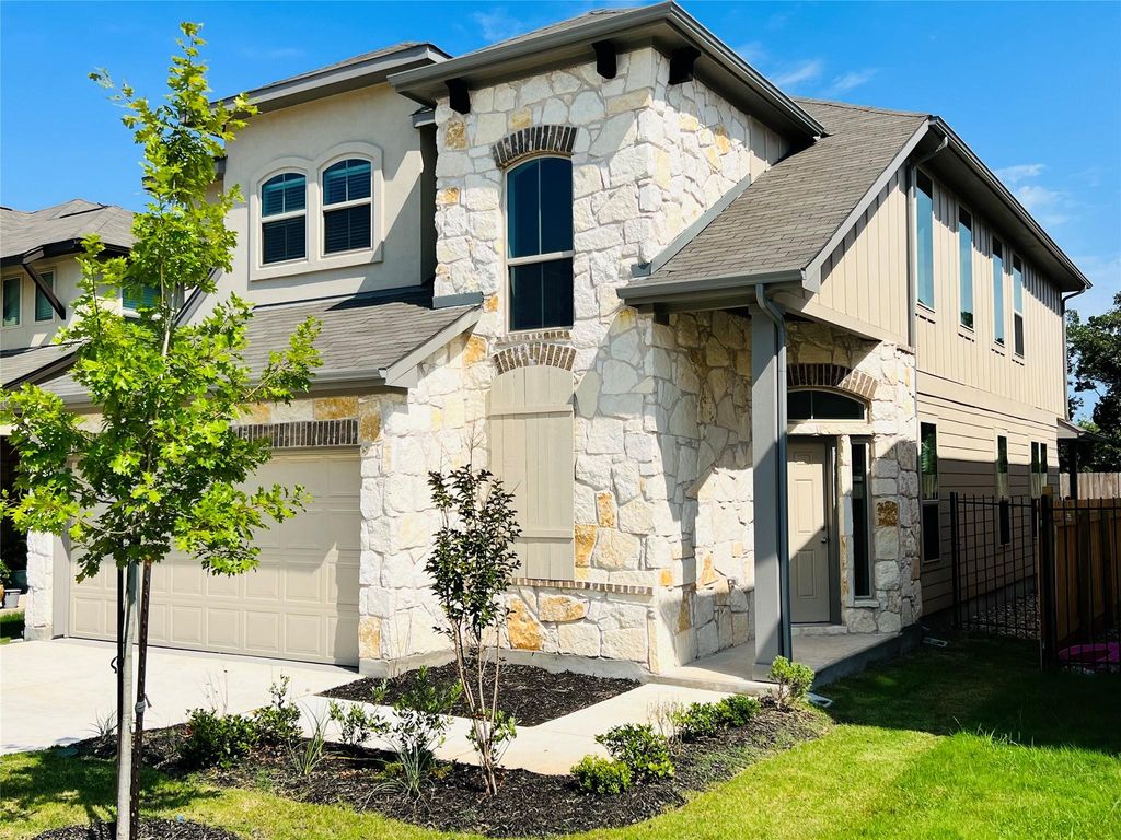 136 Macarthur DR, Leander, TX 78641