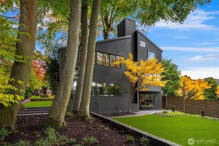 1615 39th Avenue E, Seattle, WA 98112