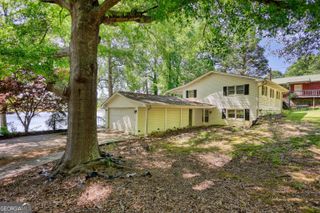 2286 NE E Lake Drive, Conyers, GA 30012